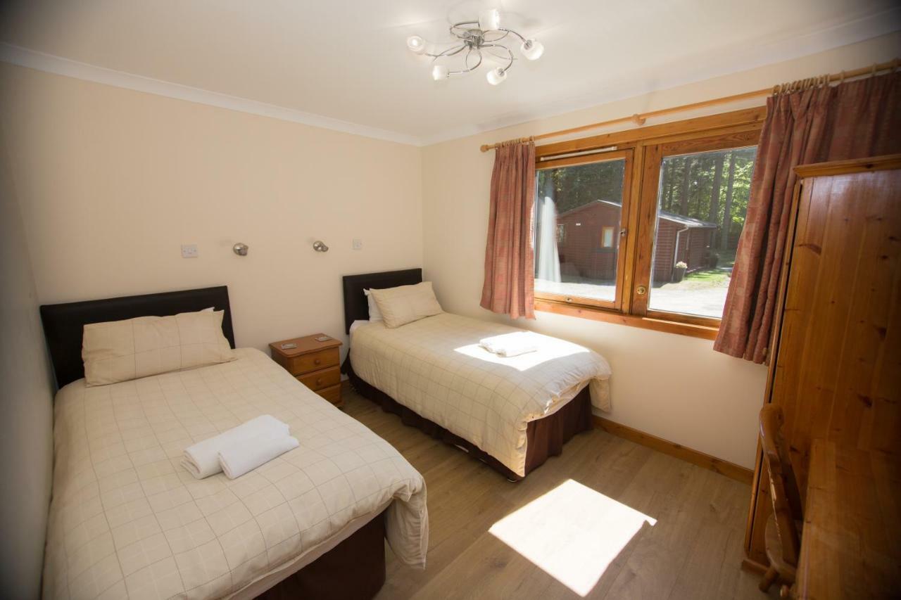 Invercauld Lodges Ballater Εξωτερικό φωτογραφία