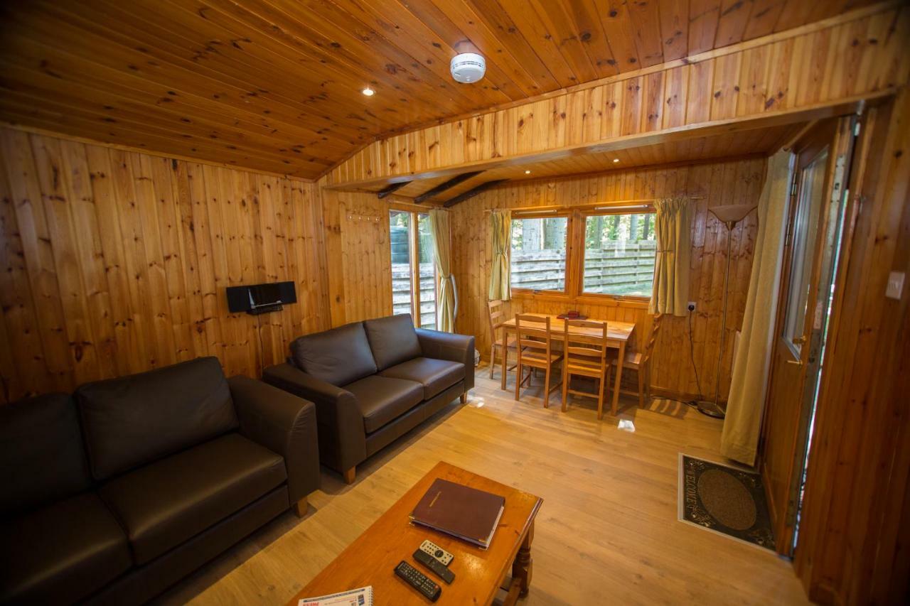 Invercauld Lodges Ballater Εξωτερικό φωτογραφία