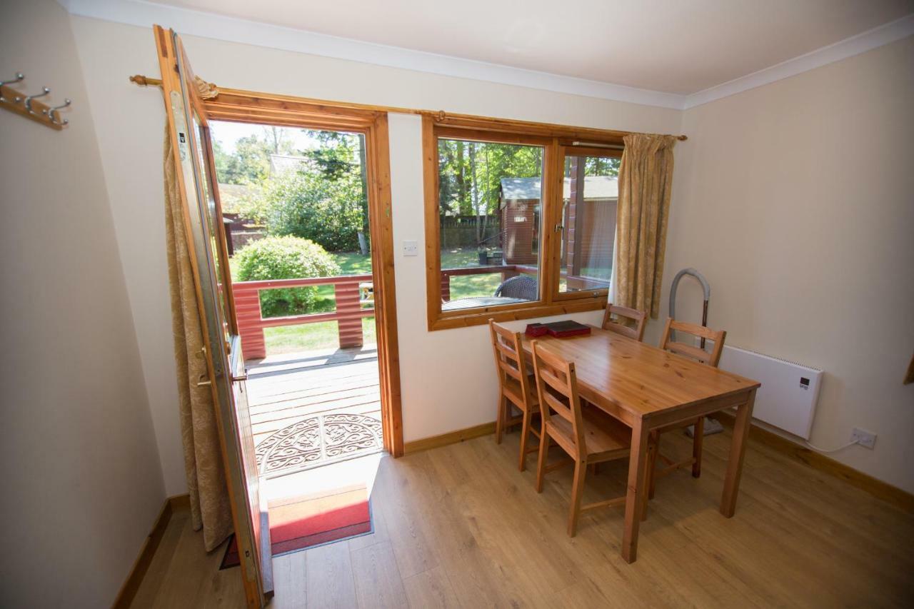 Invercauld Lodges Ballater Εξωτερικό φωτογραφία
