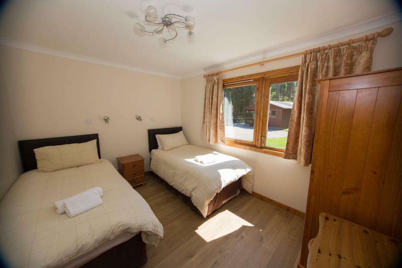 Invercauld Lodges Ballater Εξωτερικό φωτογραφία
