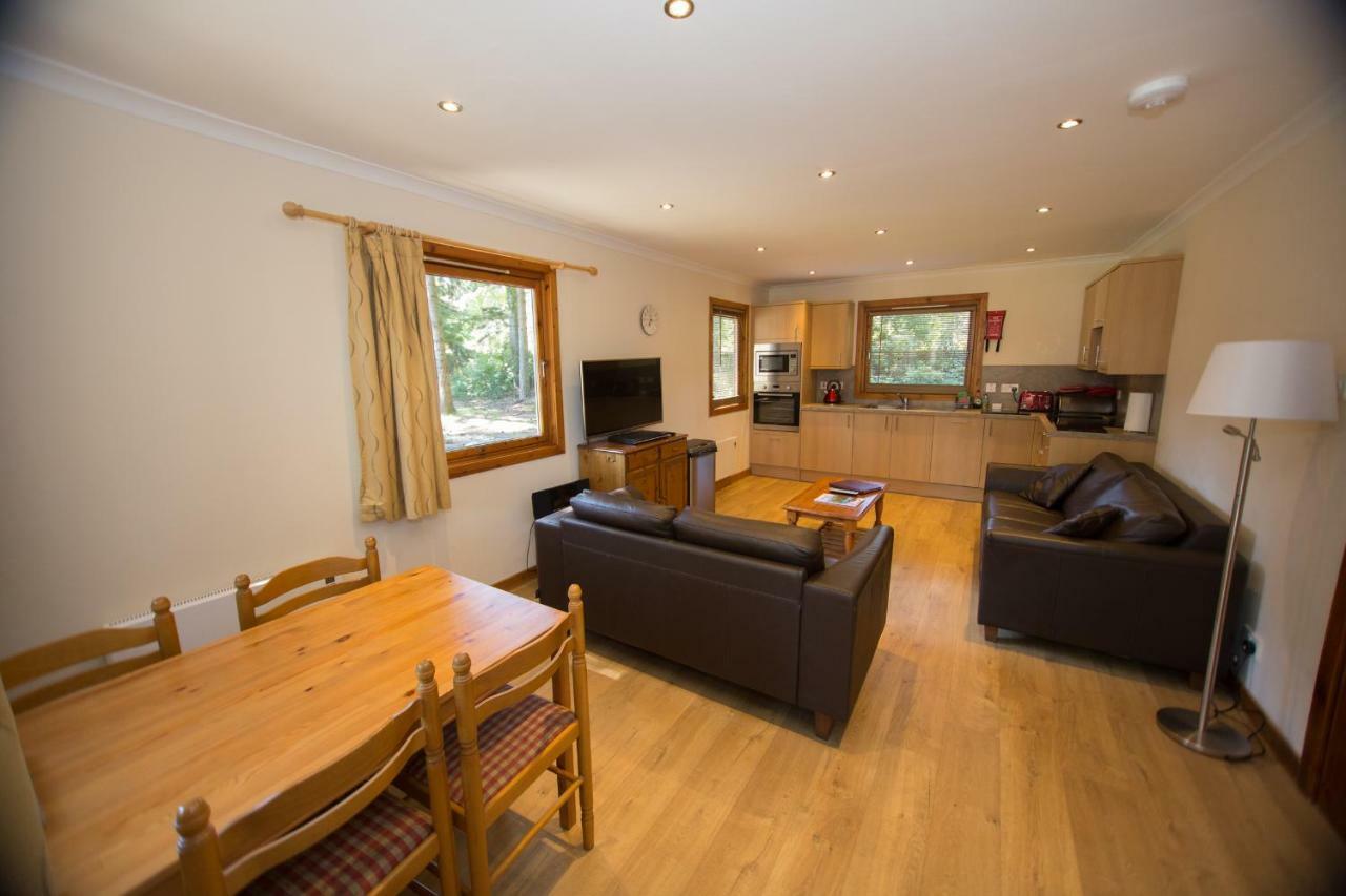 Invercauld Lodges Ballater Εξωτερικό φωτογραφία