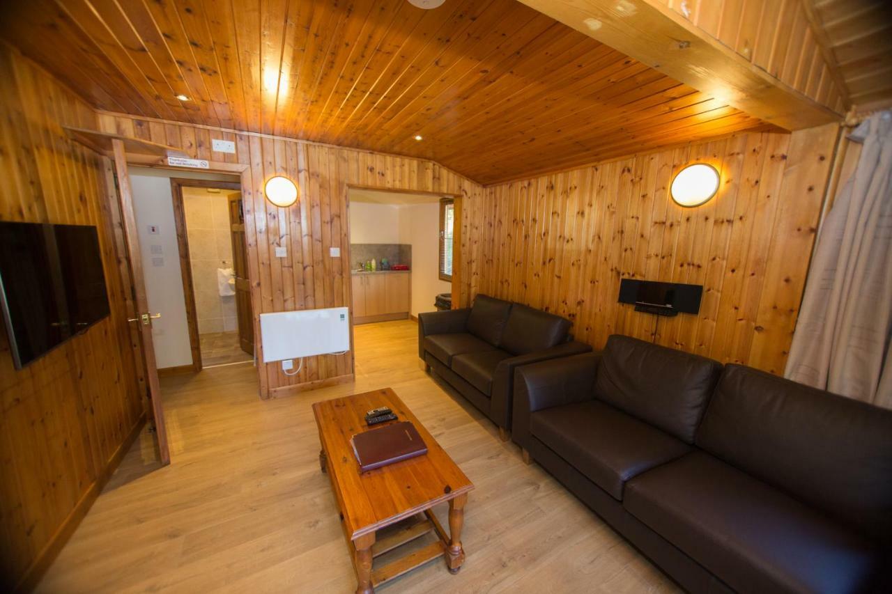 Invercauld Lodges Ballater Εξωτερικό φωτογραφία