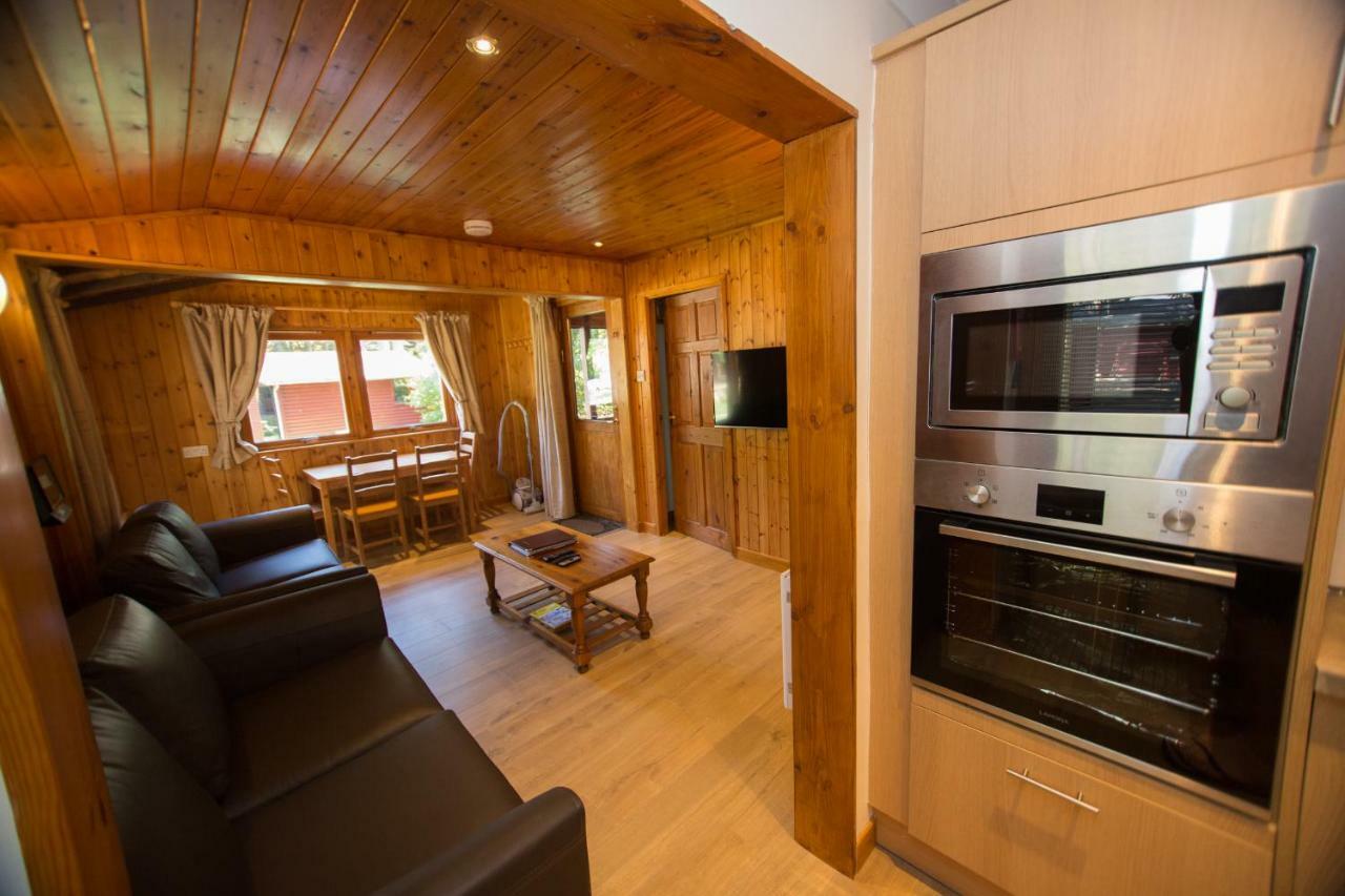 Invercauld Lodges Ballater Εξωτερικό φωτογραφία